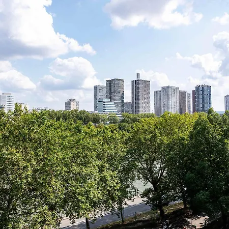 Le Panorama Eiffel Apartment